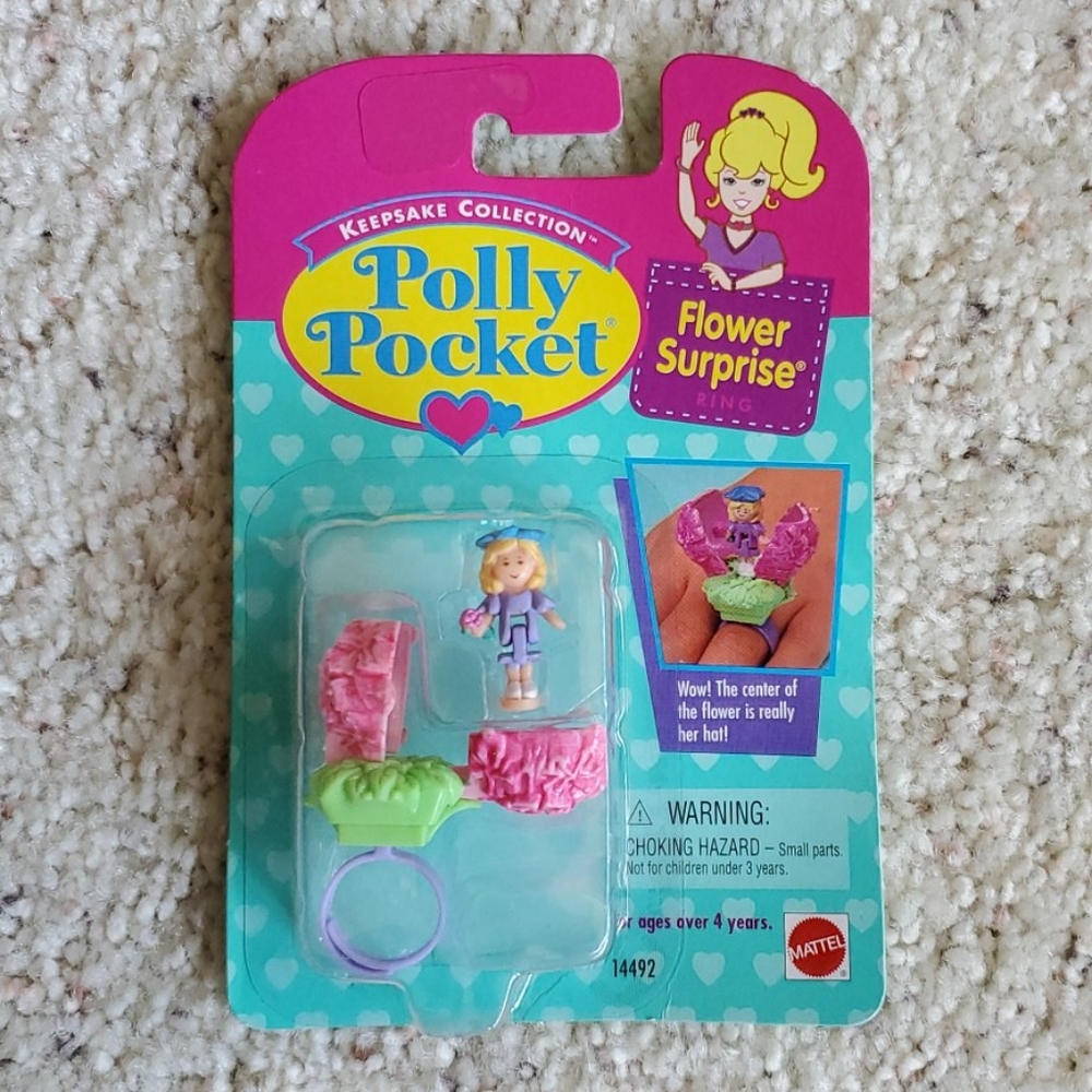 Polly Pocket Flower Surprise collectible ring
